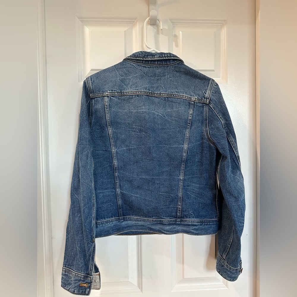 Woman’s Jean Jacket - Picture 2 of 6